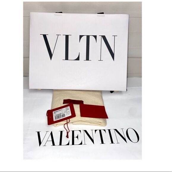 Valentino Garavani LVTN Logo Leather Tote BNWT - Picture 5 of 12